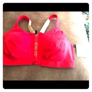 Victoria Sports Bra 36D